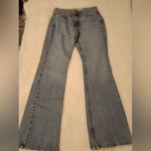 Maurices Jeans. Sz 3/4. 28x31. 9" rise  Boot cut